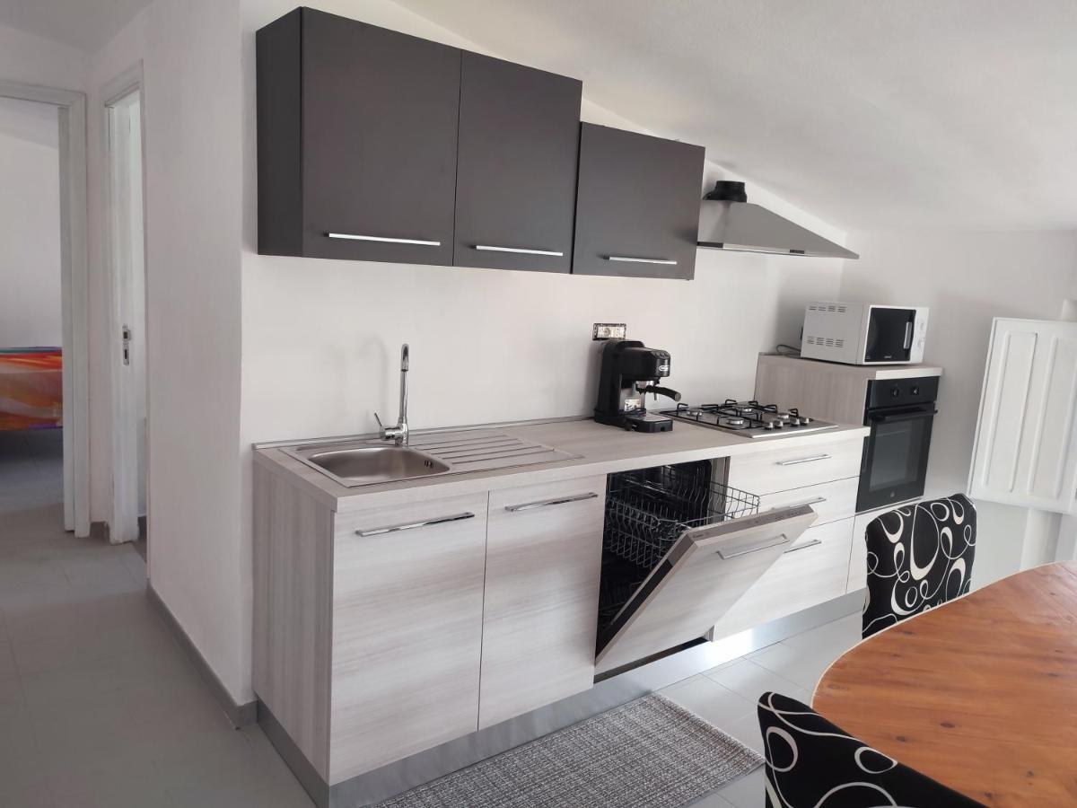 La Mansarda Appartement Tortolì Buitenkant foto